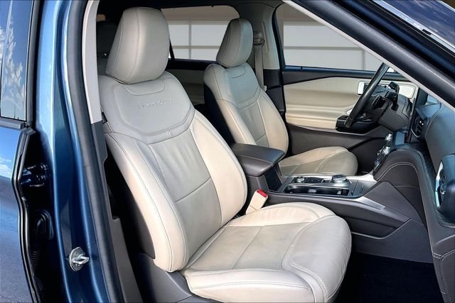 Used 2020 Blue Ford Platinum image 7