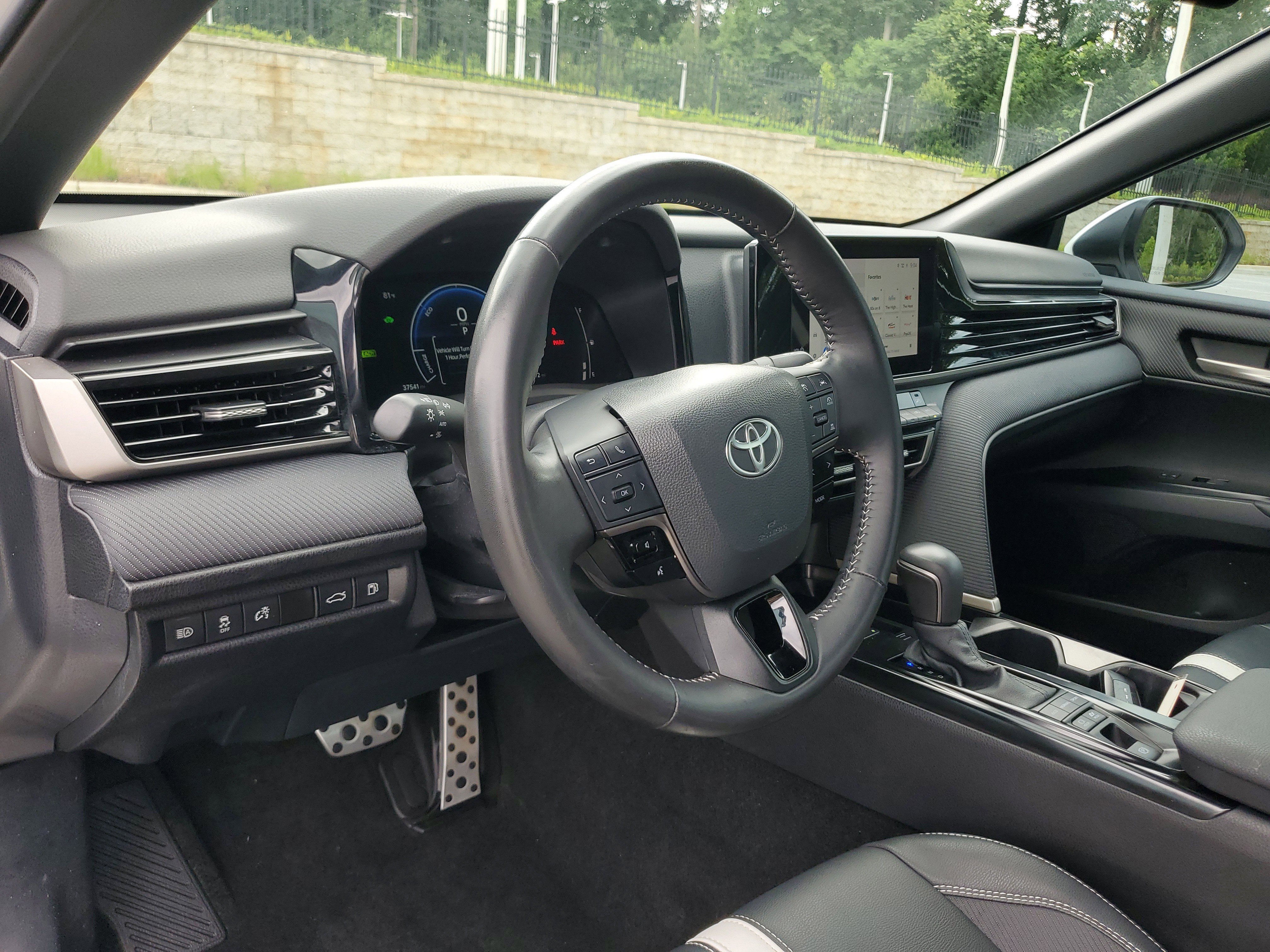 Used 2025 White Toyota SE image 12