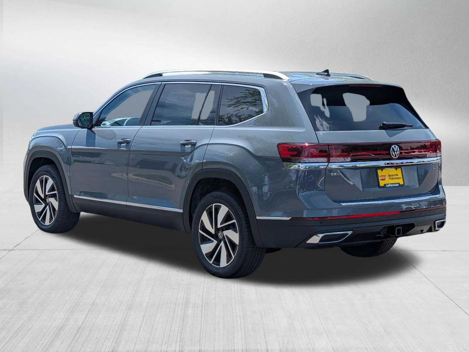 New 2026 Pure Gray Volkswagen 2.0T SEL image 3