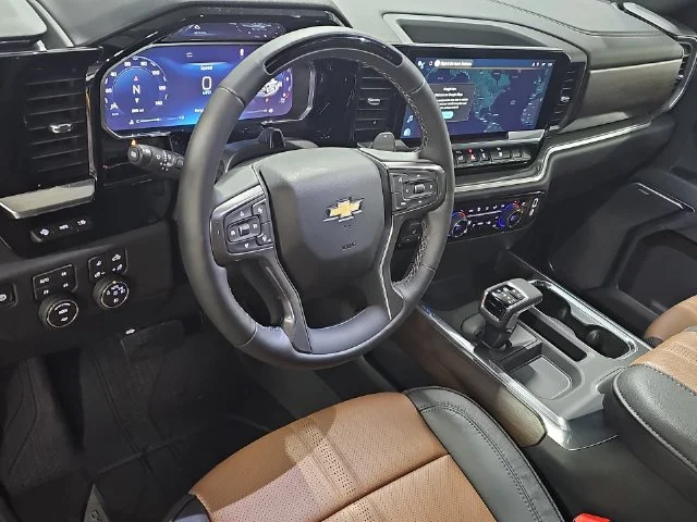 Used 2026 Red Chevrolet High Country image 12