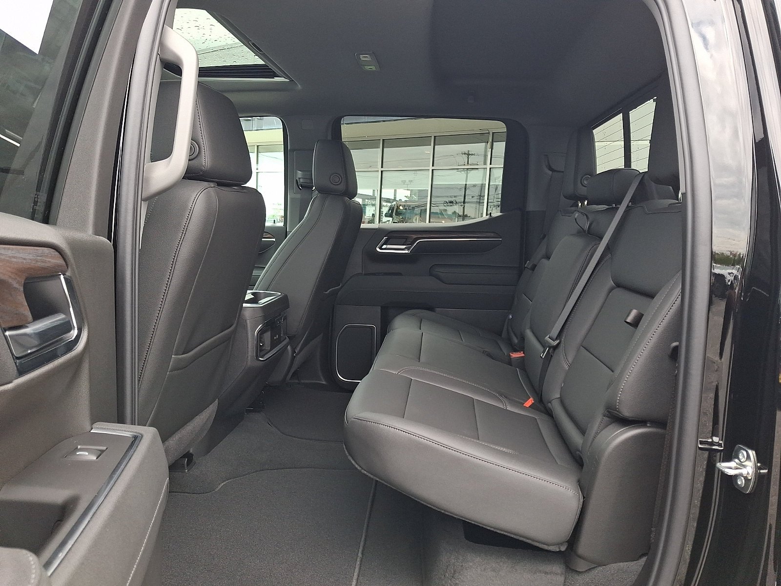 New 2026 Onyx Black GMC SLT image 5