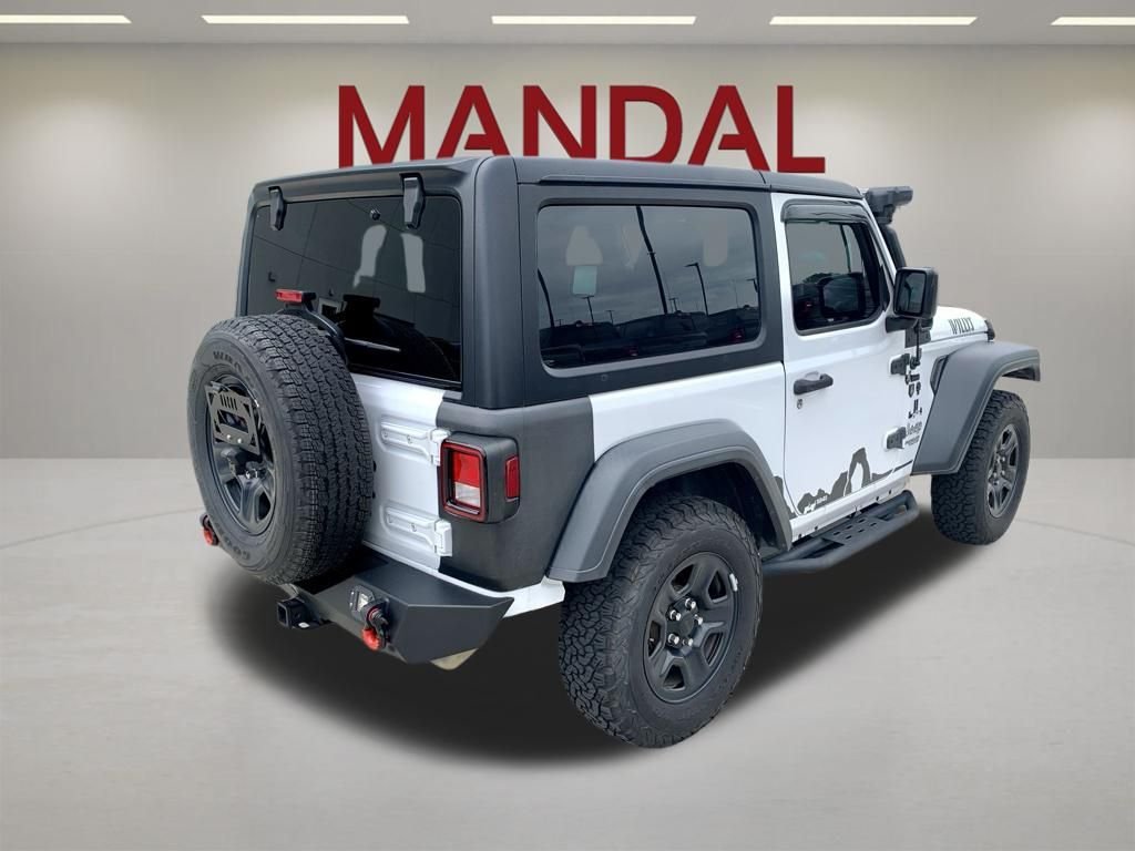 Used 2018 White Jeep Sport image 6
