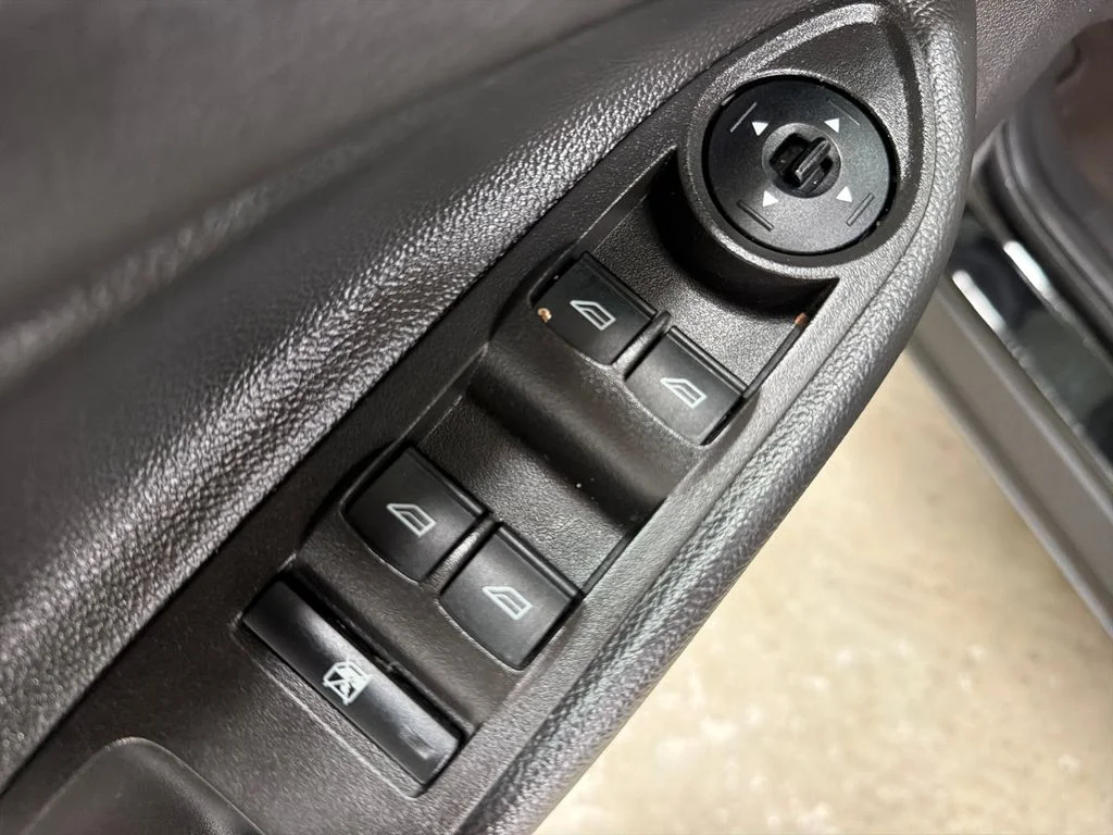 Used 2016 Black Ford S image 16