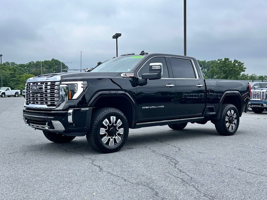 Used 2024 Onyx Black GMC Denali image 2