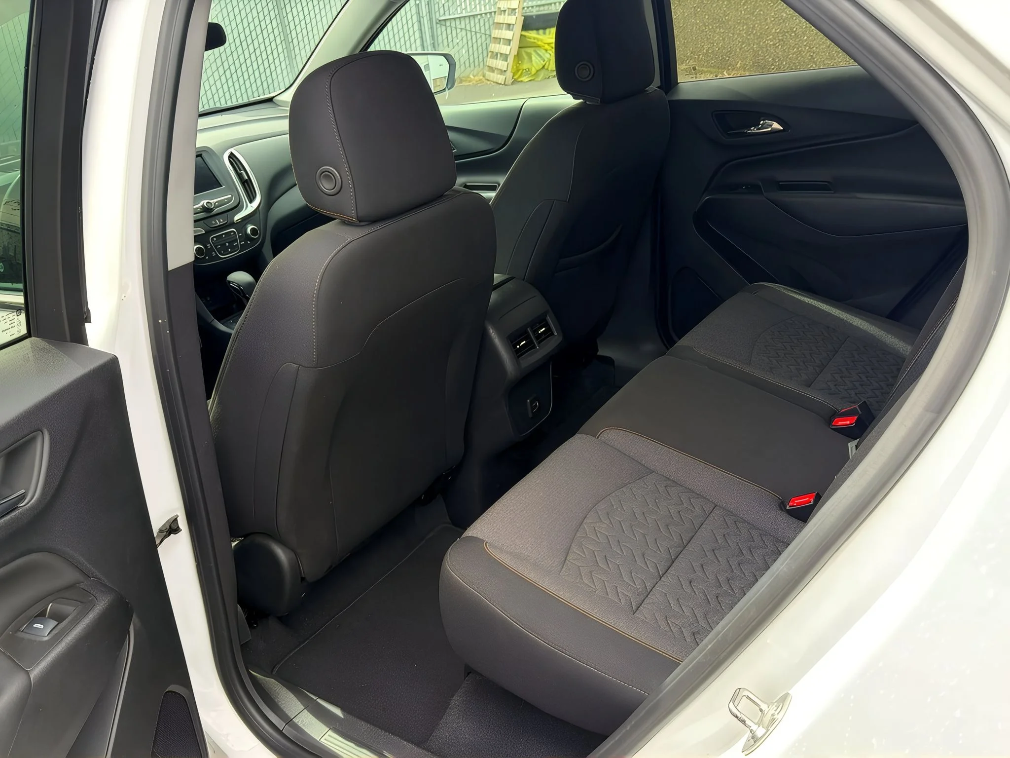 Used 2024 Summit White Chevrolet LT image 26