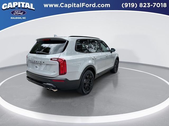 Used 2022 Gray Kia EX image 8
