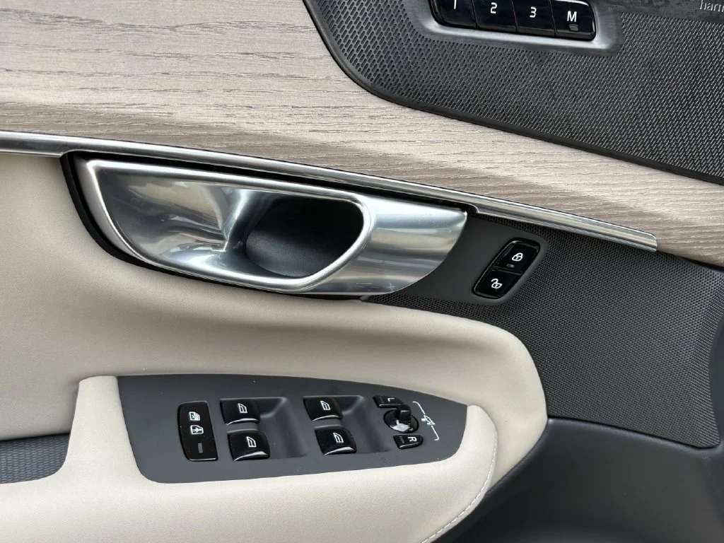 2026 Volvo XC90 Ultra - Photo 11