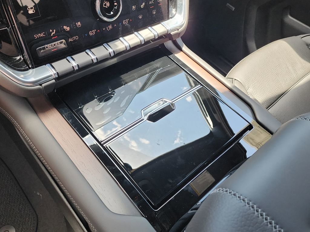 2026 GMC Yukon XL Denali - Photo 35