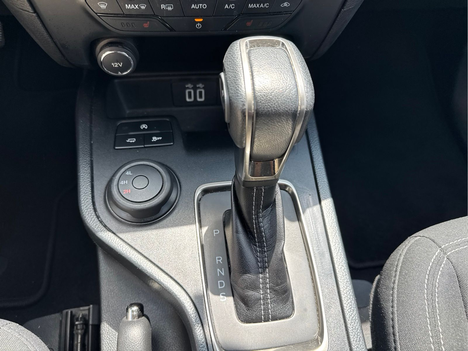 Used 2020 Gray Ford XLT image 36