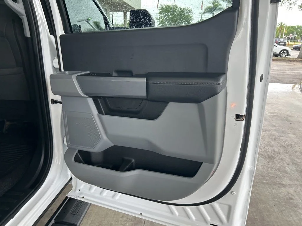 Used 2024 White Ford XLT image 36