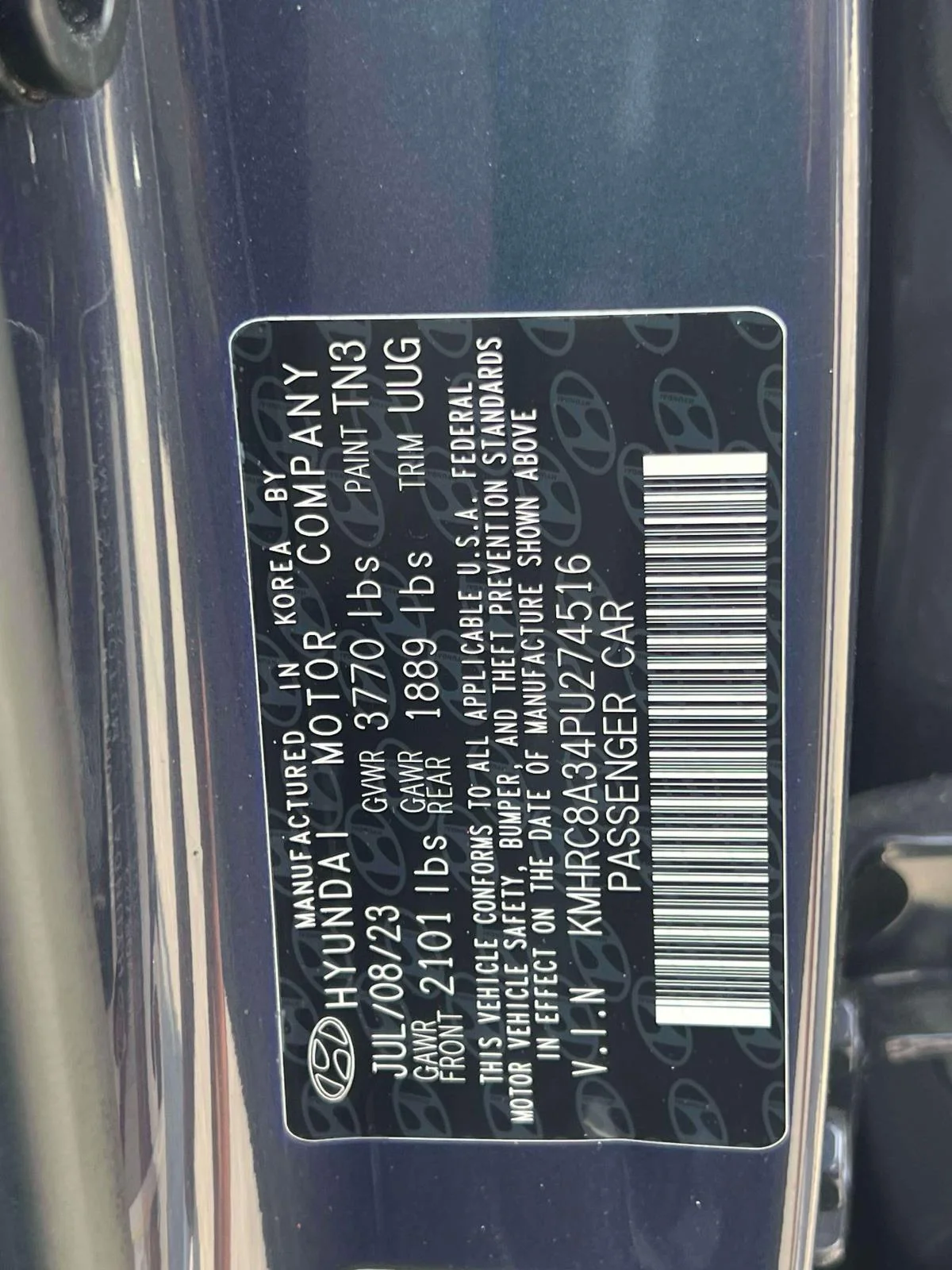 Used 2023 Denim w/White Roof Hyundai Limited image 19