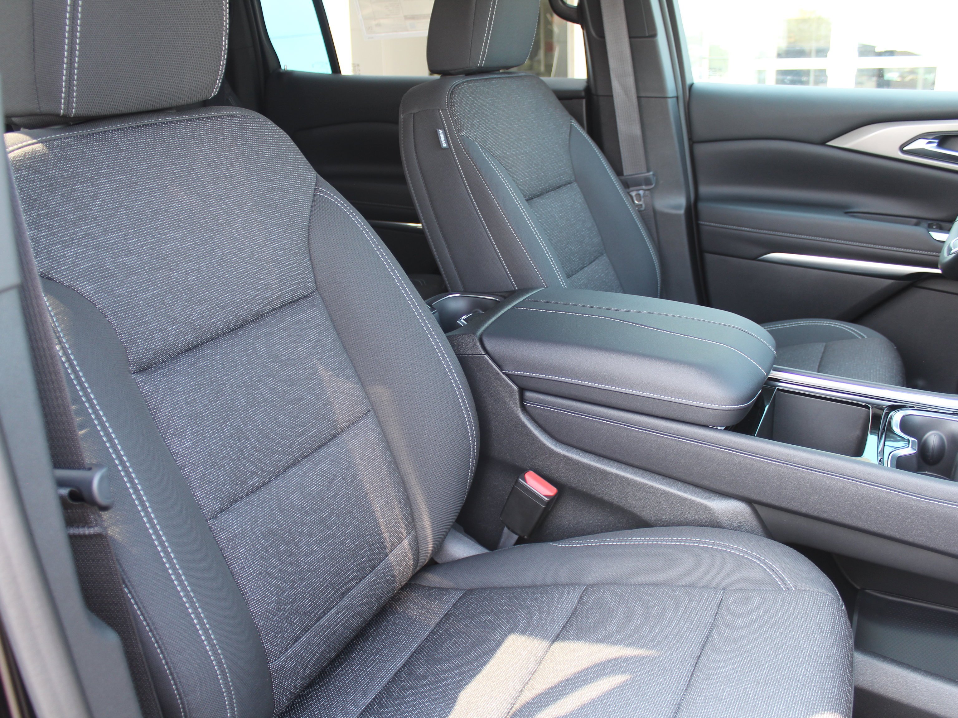 2027 Chevrolet Traverse LT - Photo 15
