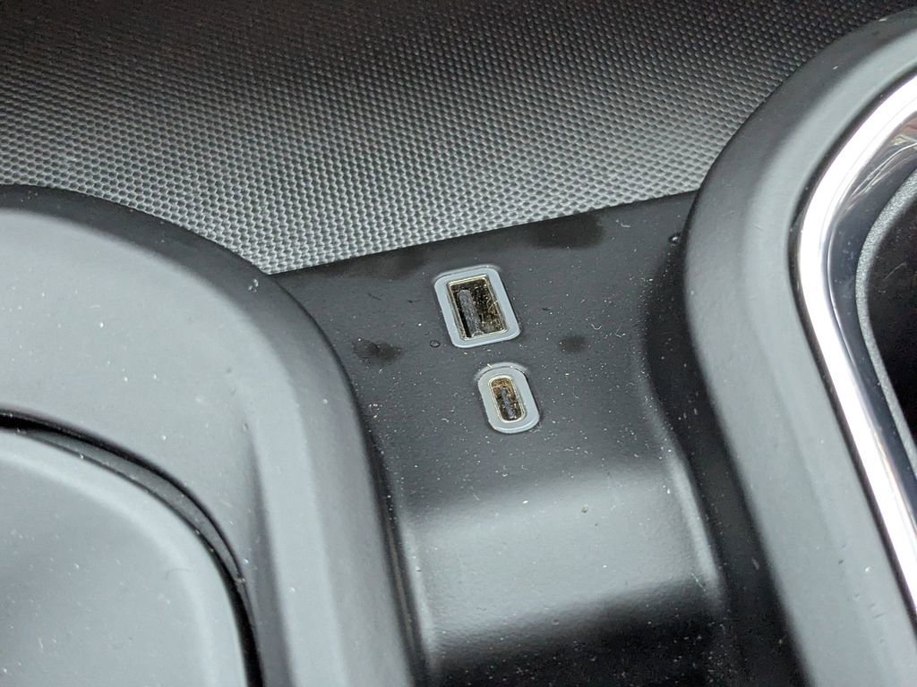 Used 2024 Sterling Metallic GMC Denali Ultimate image 23