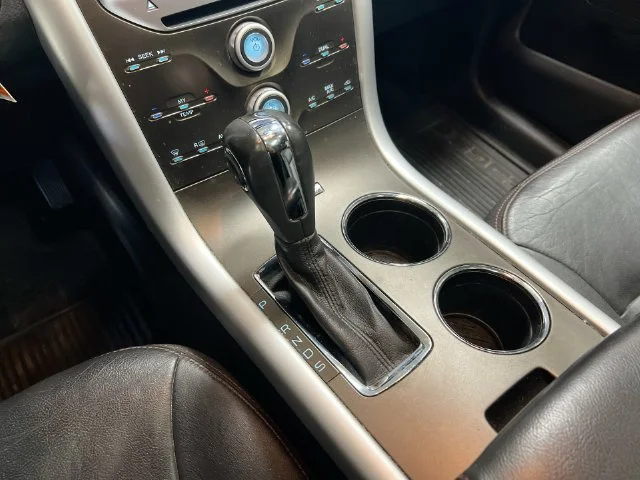 Used 2013 Gray Ford SEL image 25