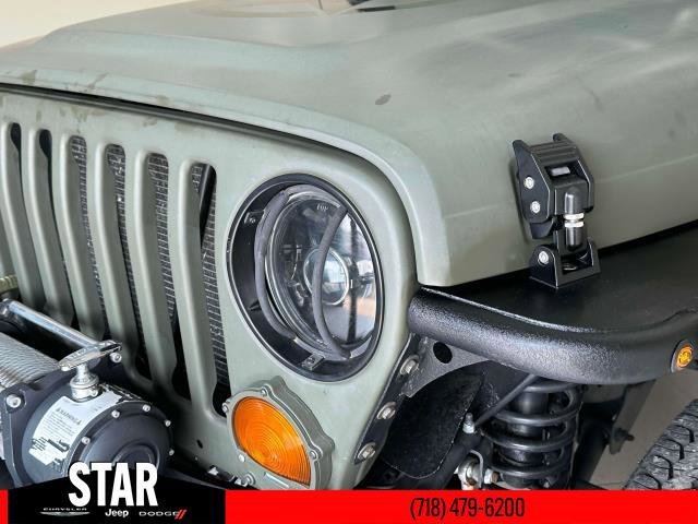 Used 1997 Green Jeep SE image 10