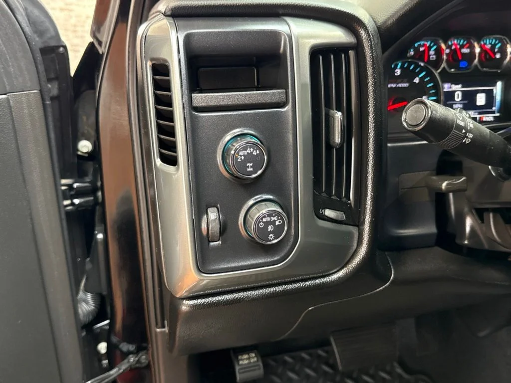 Used 2018 Black Chevrolet LT image 22