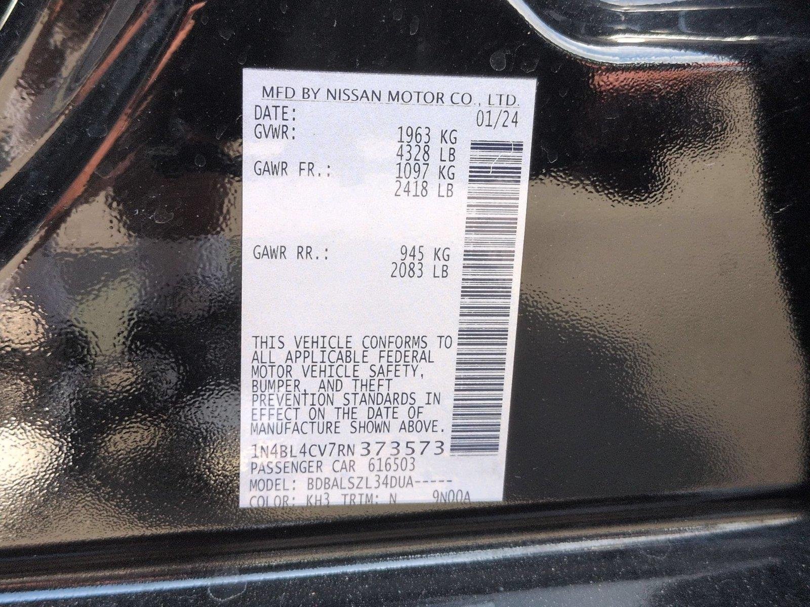 Used 2024 Super Black Nissan 2.5 SR image 39