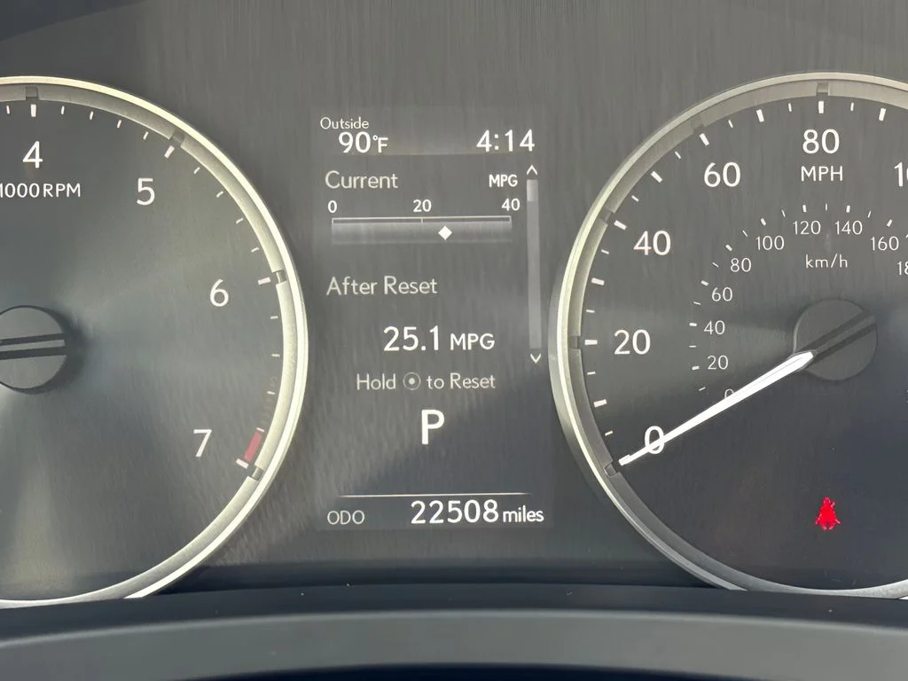 2022 Lexus RC 350 - Photo 16