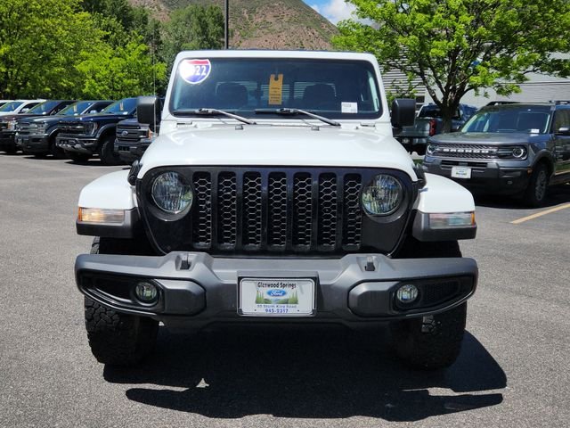 Used 2022 White Jeep Sport image 6