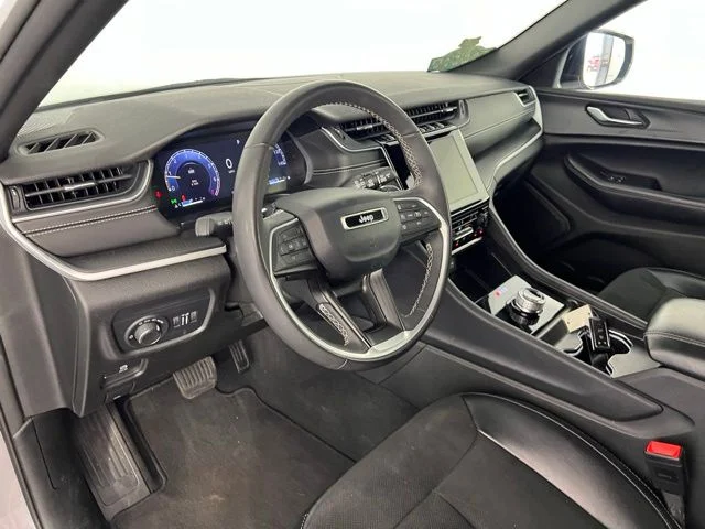 2024 Jeep Grand Cherokee Altitude - Photo 12