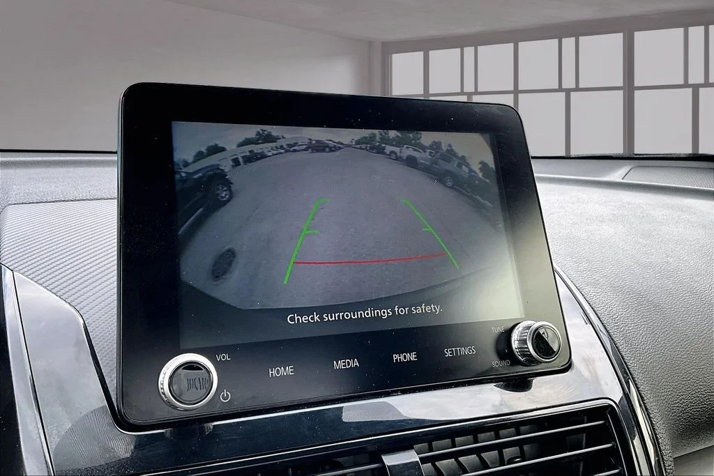 Used 2024 Black Mitsubishi LE image 21