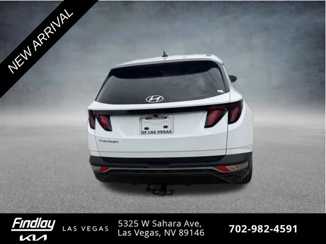 Used 2024 White Hyundai SE image 5