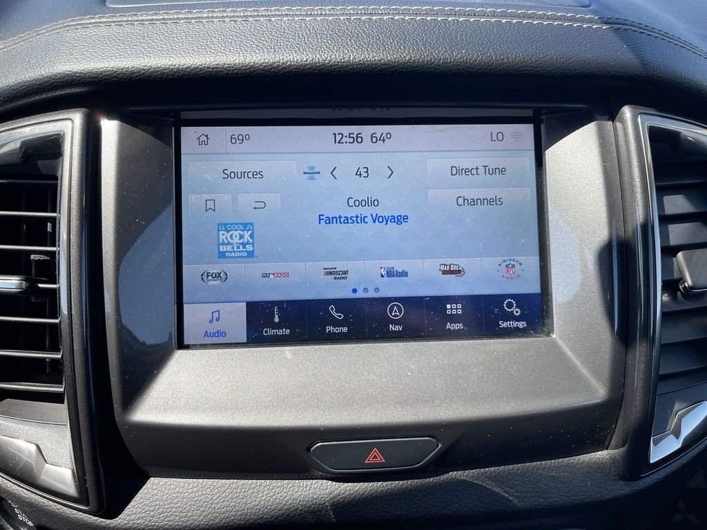 Used 2020 White Ford Lariat image 16