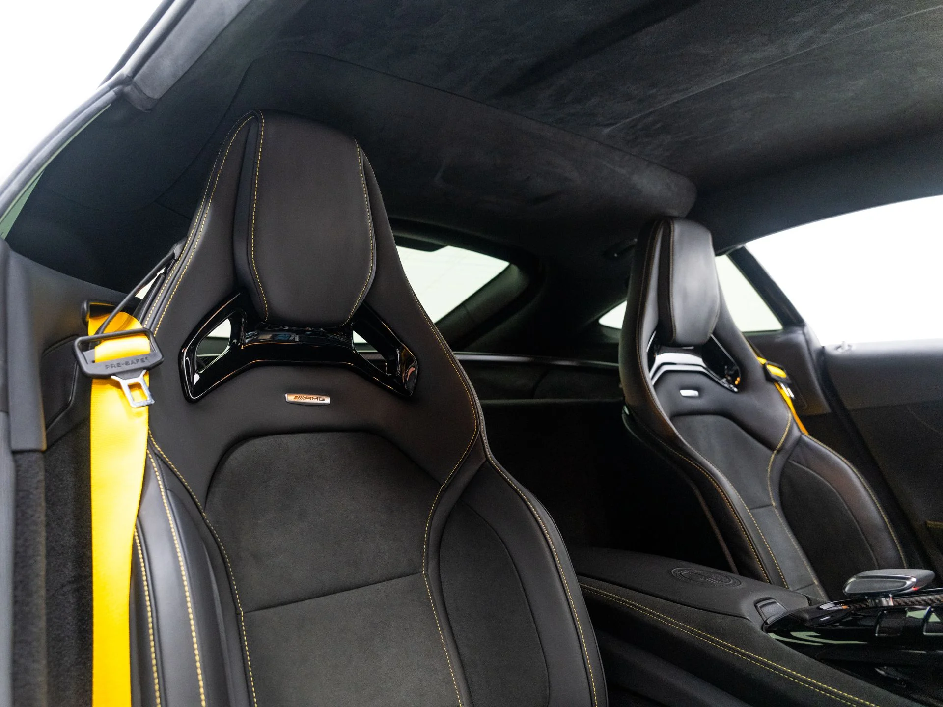 Used 2020 AMG Solarbeam Yellow Metallic Mercedes-Benz R image 39