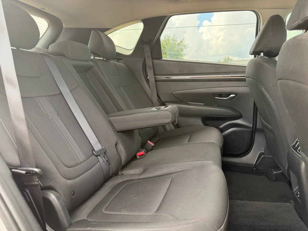 Used 2024 Hampton Gray Hyundai SEL image 29