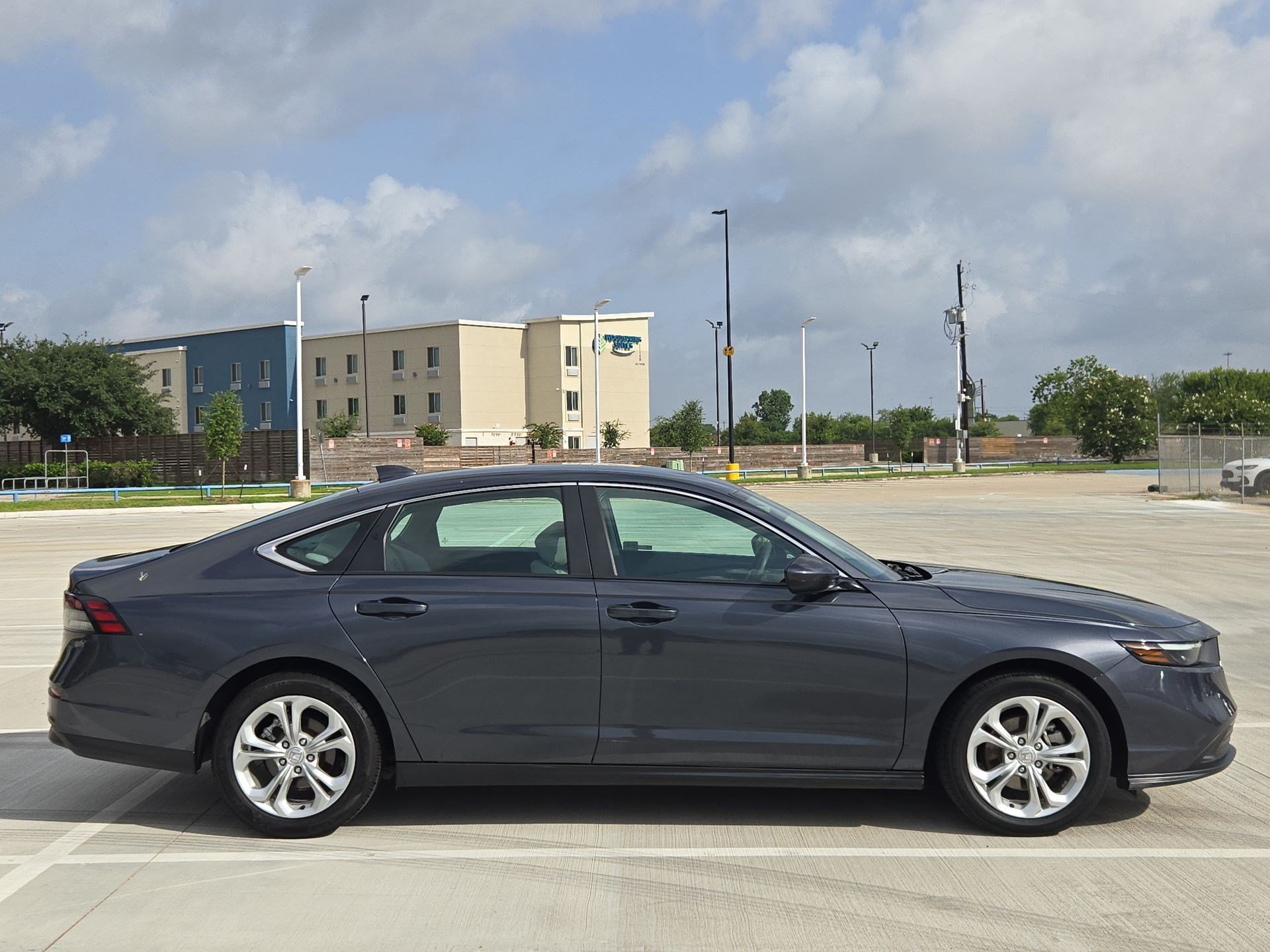 2024 Honda Accord LX - Photo 33