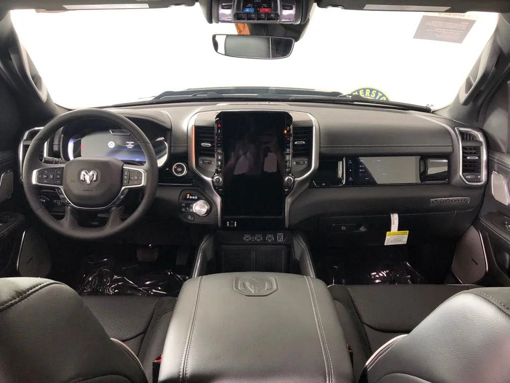 2026 RAM 1500 Laramie - Photo 6