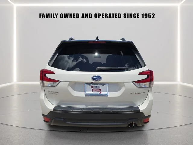 Used 2024 White Subaru Limited image 4
