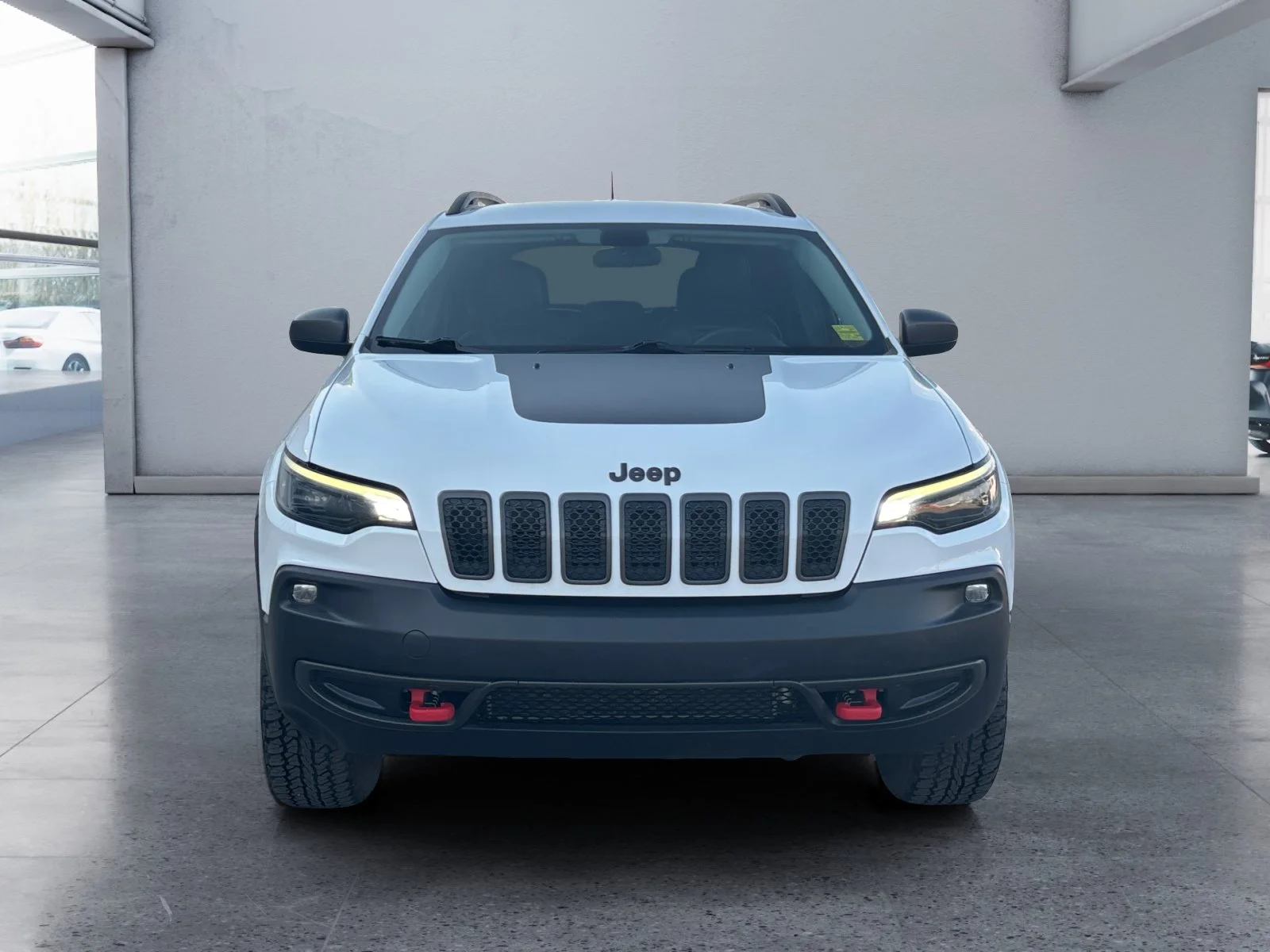 Used 2020 White Jeep Trailhawk image 8