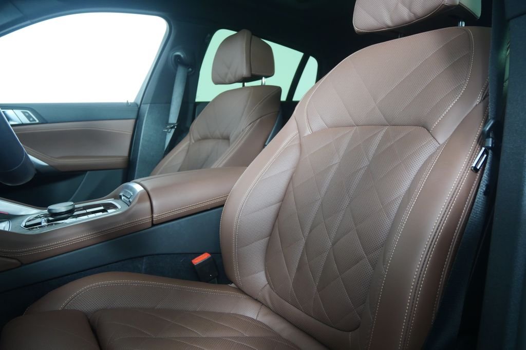 Certified Used 2026 Gray Metallic BMW xDrive40i image 10
