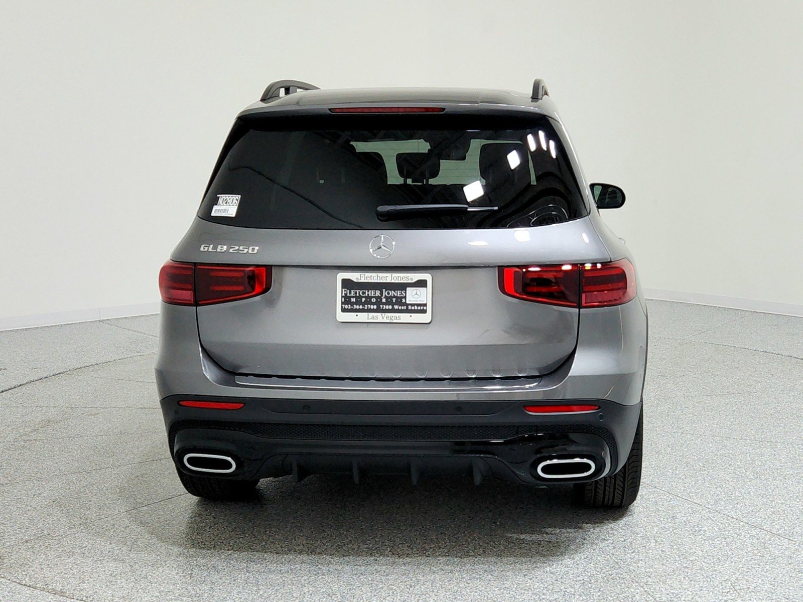 Used 2026 Mountain Grey Metallic Mercedes-Benz GLB 250 image 8