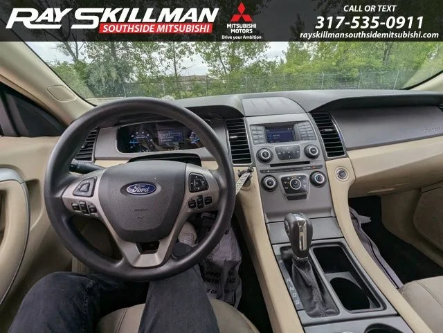 Used 2017 Blue Ford SE image 18