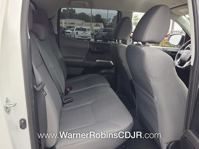 Used 2022 White Toyota SR5 image 16