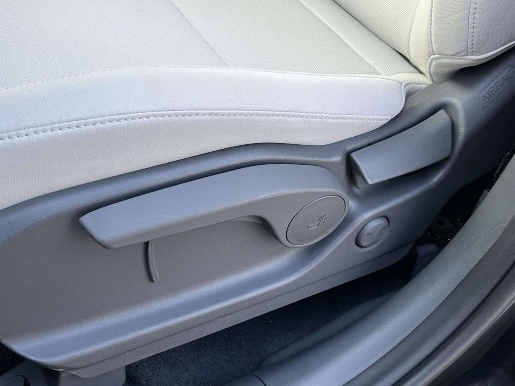 2026 Hyundai Santa Fe SE - Photo 14