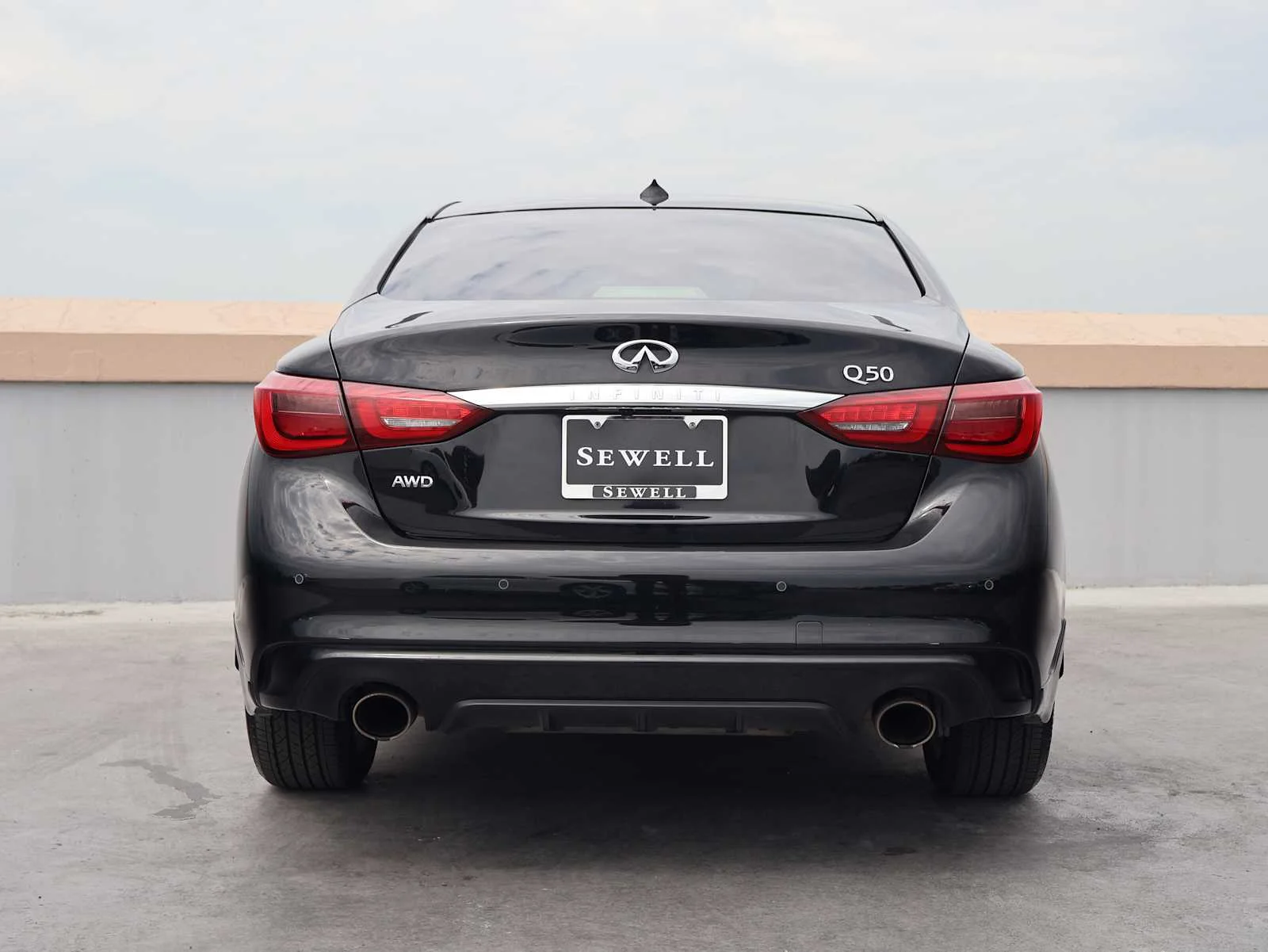 Certified Used 2023 Midnight Black INFINITI LUXE image 7