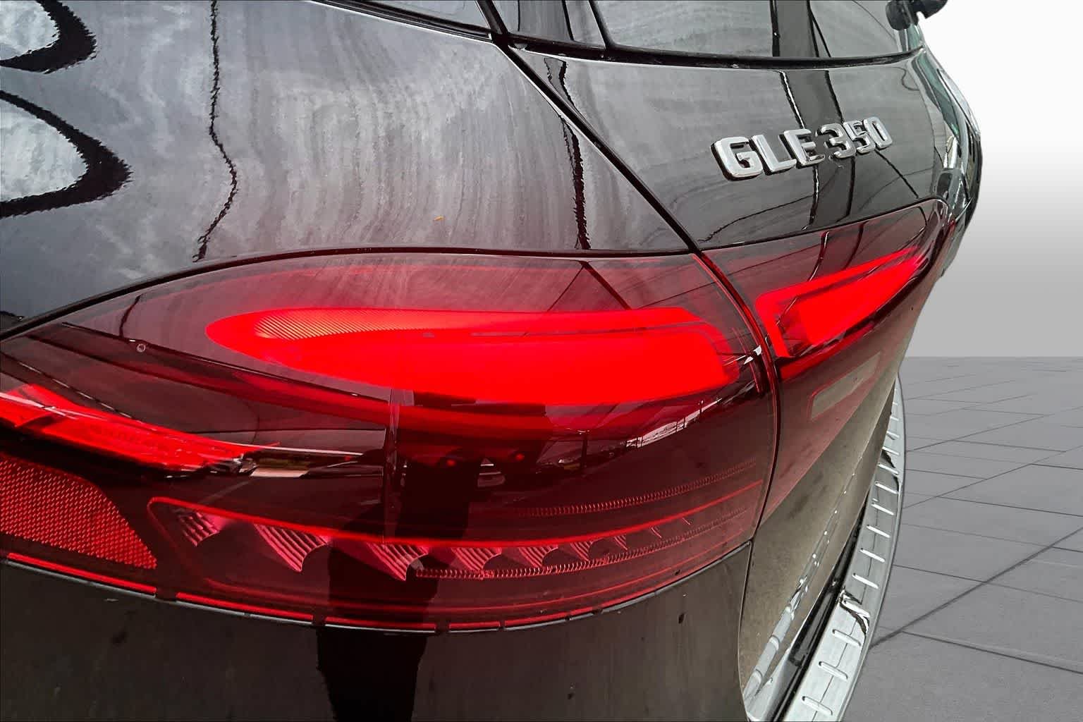 New 2026 Obsidian Black Metallic Mercedes-Benz GLE 350 image 6