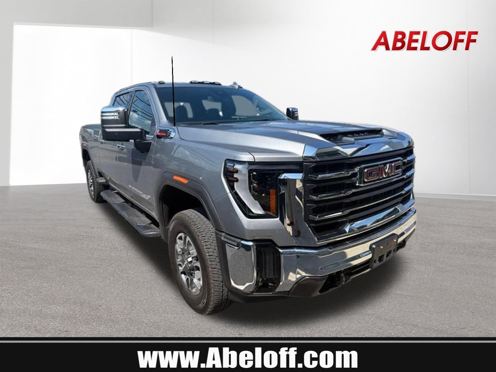 Used 2025 Sterling Metallic GMC SLT image 1
