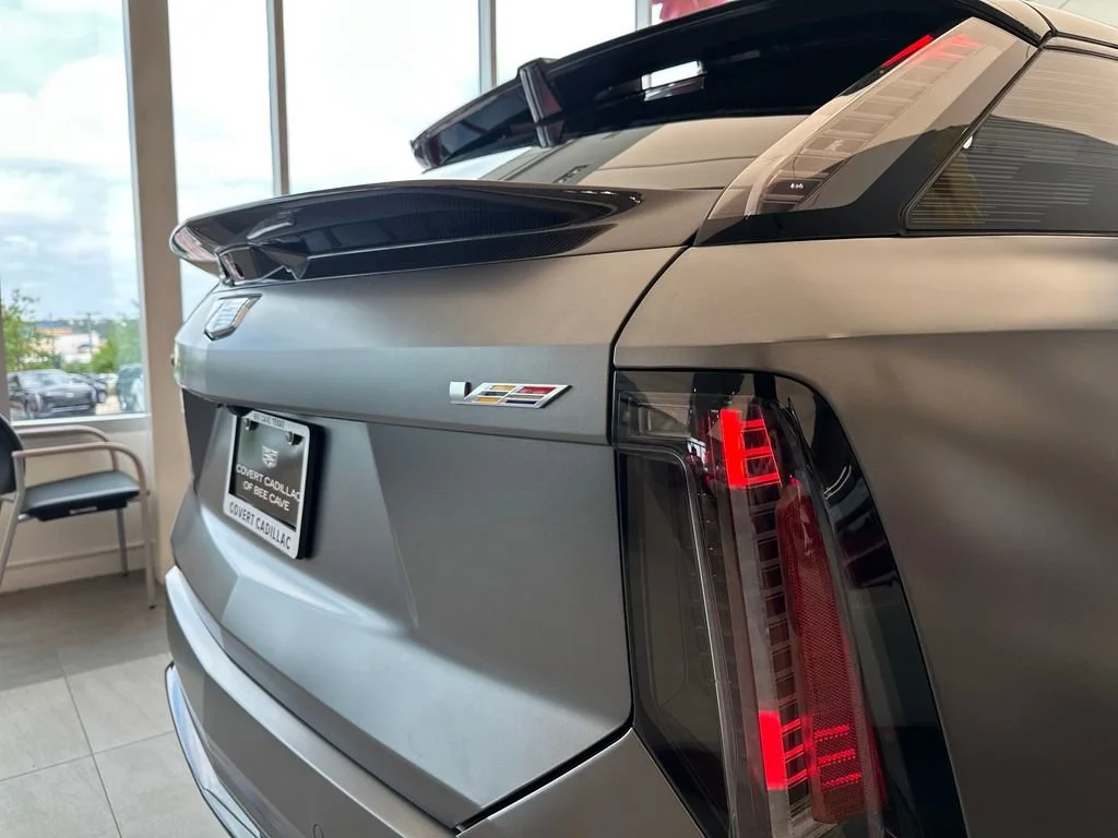 2026 Cadillac OPTIQ V-Series - Photo 38
