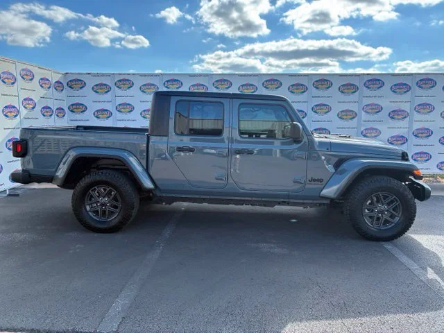 2024 Jeep Gladiator