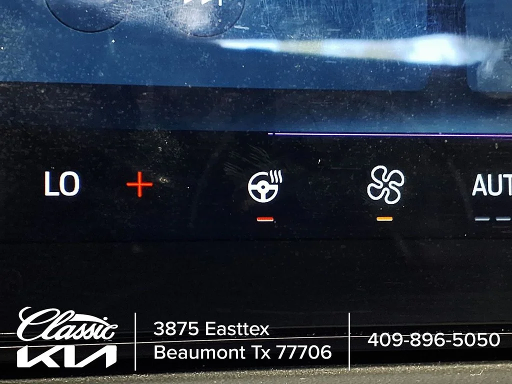 Used 2024 White Ford EcoBoost Premium image 17