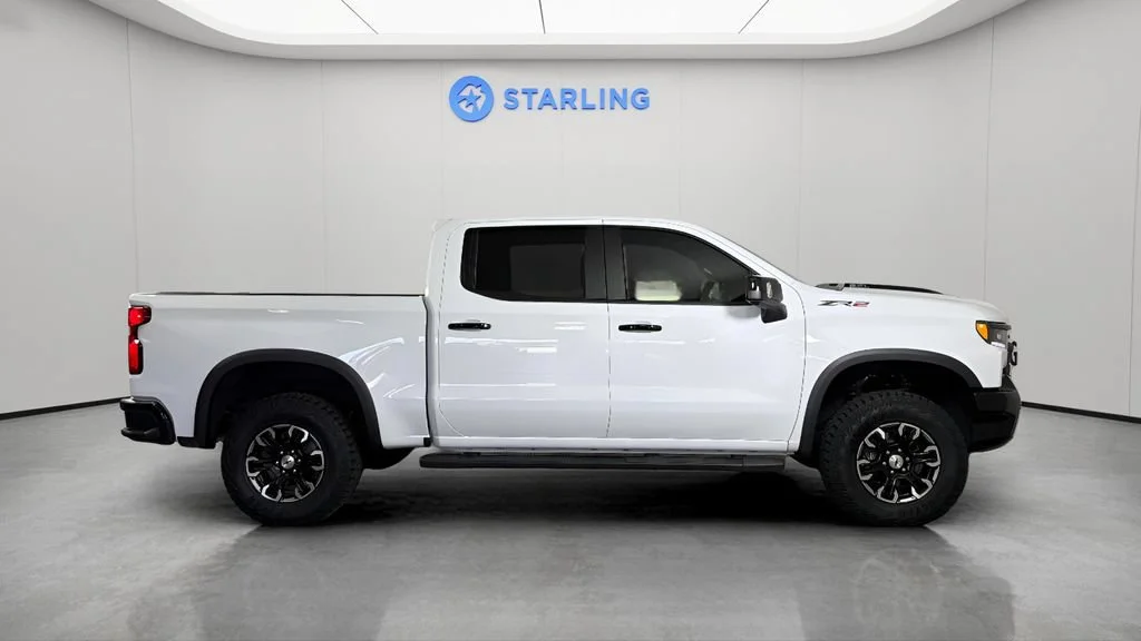 Used 2025 Summit White Chevrolet ZR2 image 12