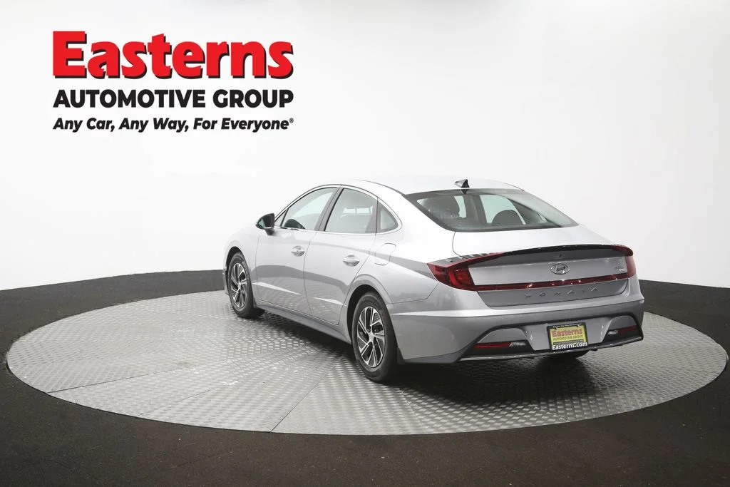 Used 2023 Silver Hyundai Blue image 36