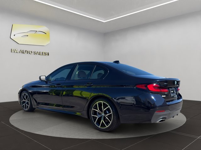 Used 2023 Carbon Black Metallic BMW 530i xDrive image 5