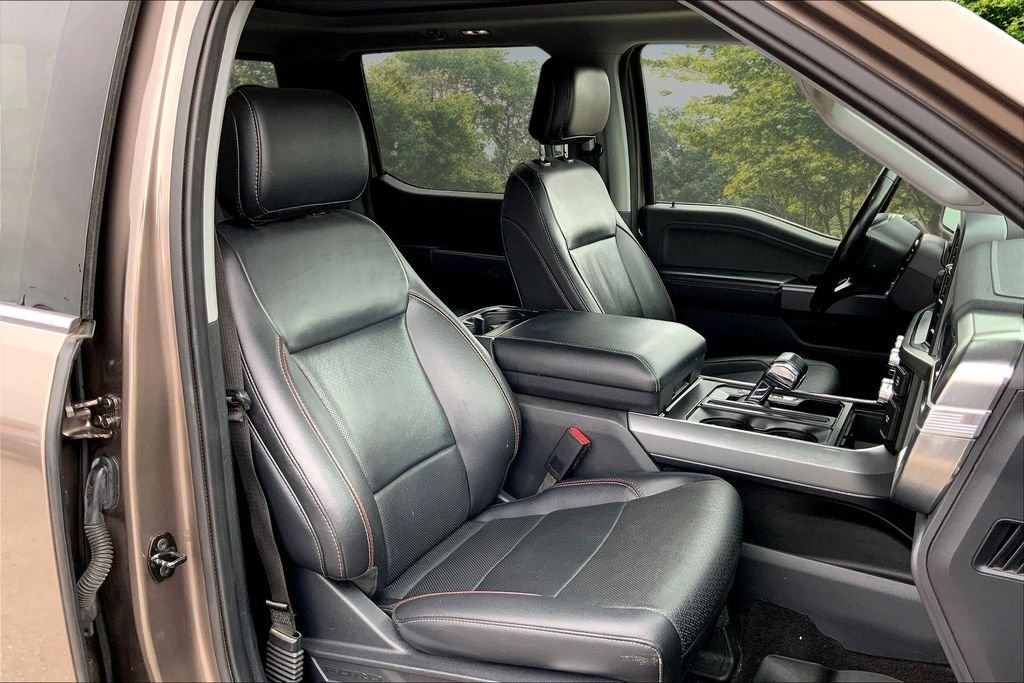 Used 2022 Gray Ford Lariat image 29