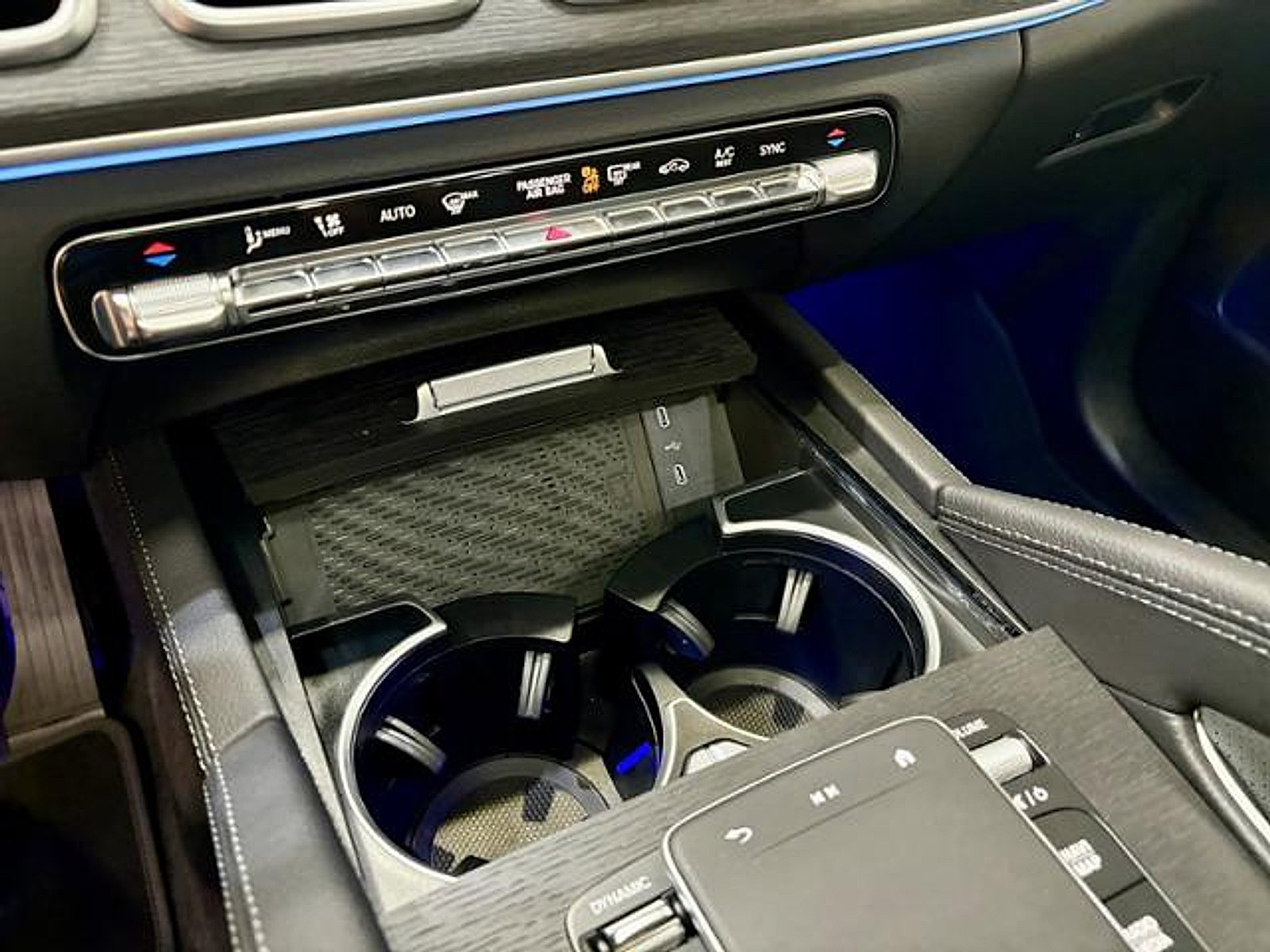 New 2026 Obsidian Black Metallic Mercedes-Benz  image 43