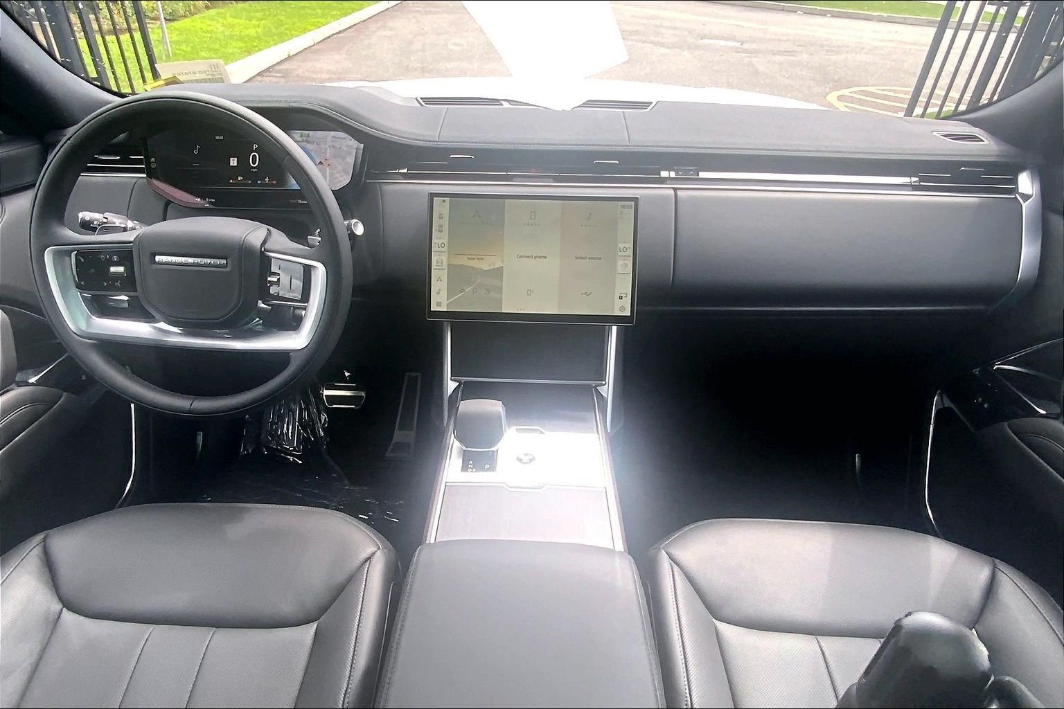 New 2026 Fuji White Land Rover SE 7 Seats image 5